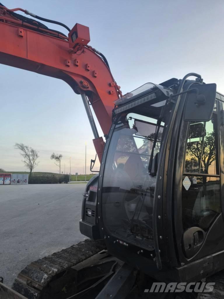 Hitachi ZX 85 US-5 Midi bagri 7t – 12t