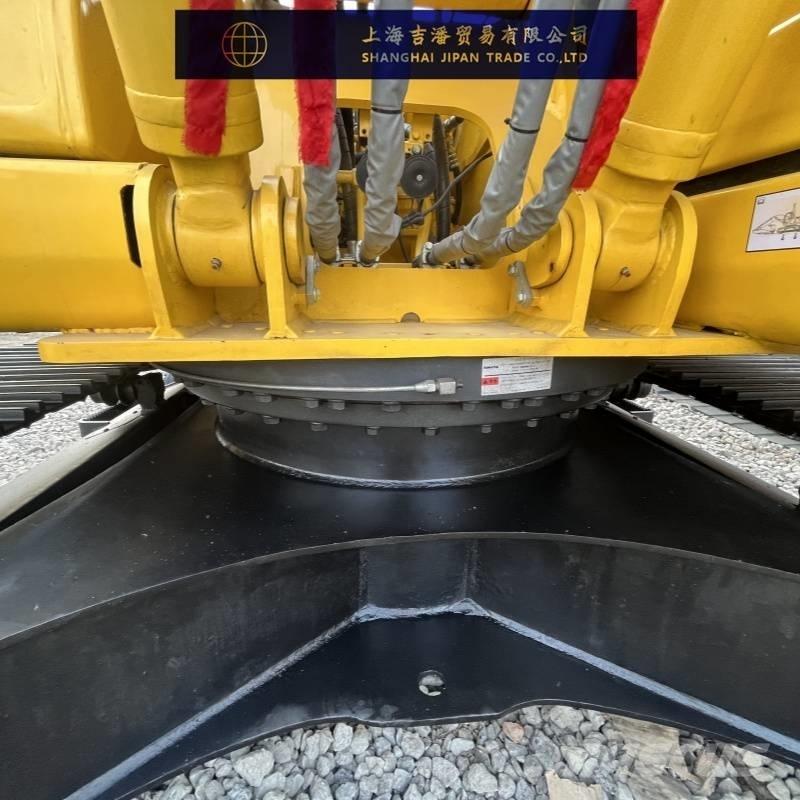 Komatsu PC 200 Bagri goseničarji