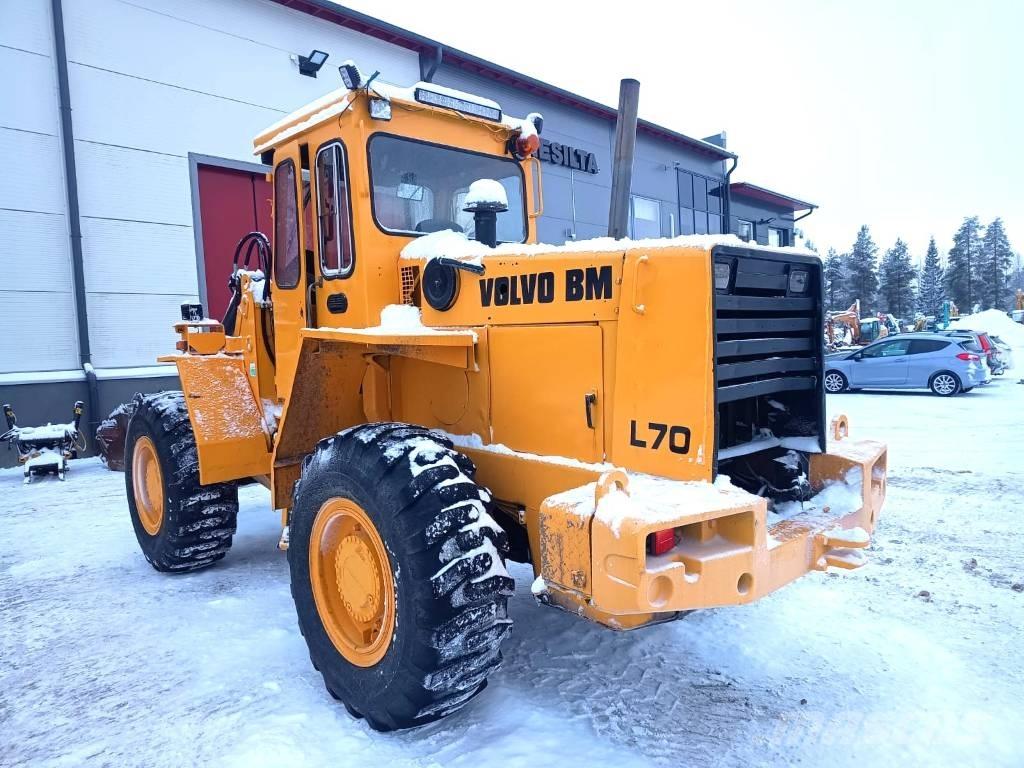 Volvo L70 Kolesni nakladalci
