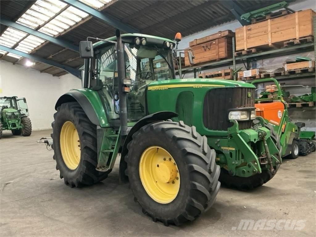 John Deere 6820 Traktorji
