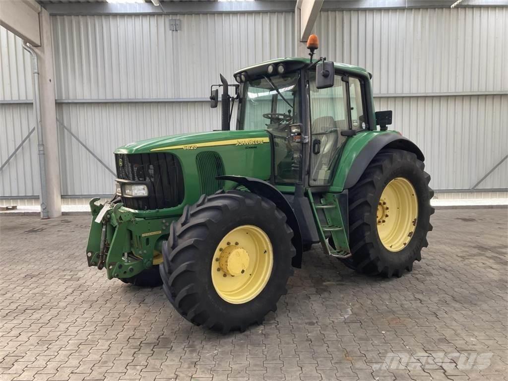 John Deere 6820 Traktorji