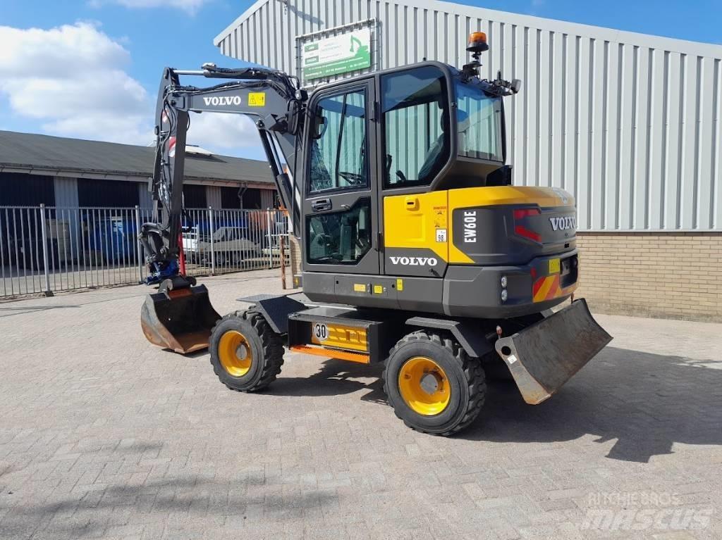 Volvo EW 60 E Bagri na kolesih
