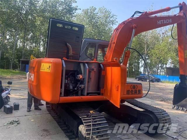 Hitachi EX120 Bagri goseničarji
