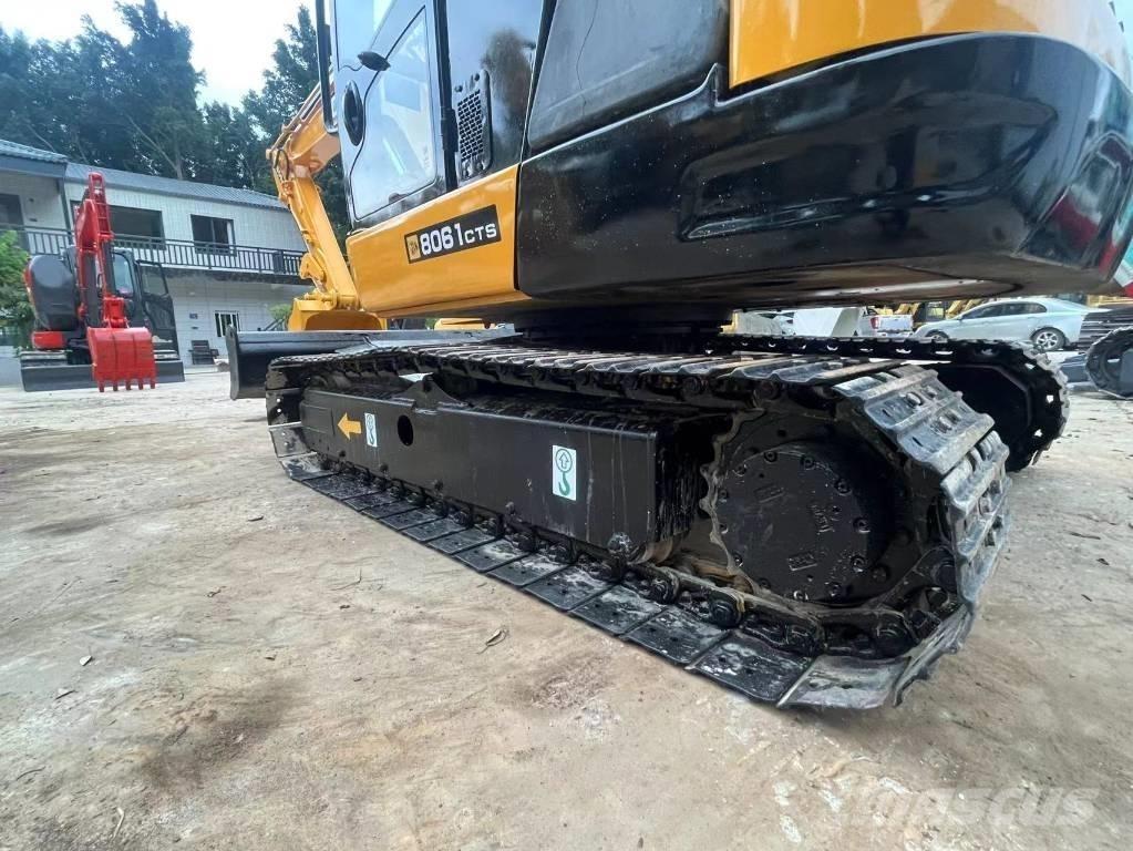 JCB 8061 Mini bagri <7t