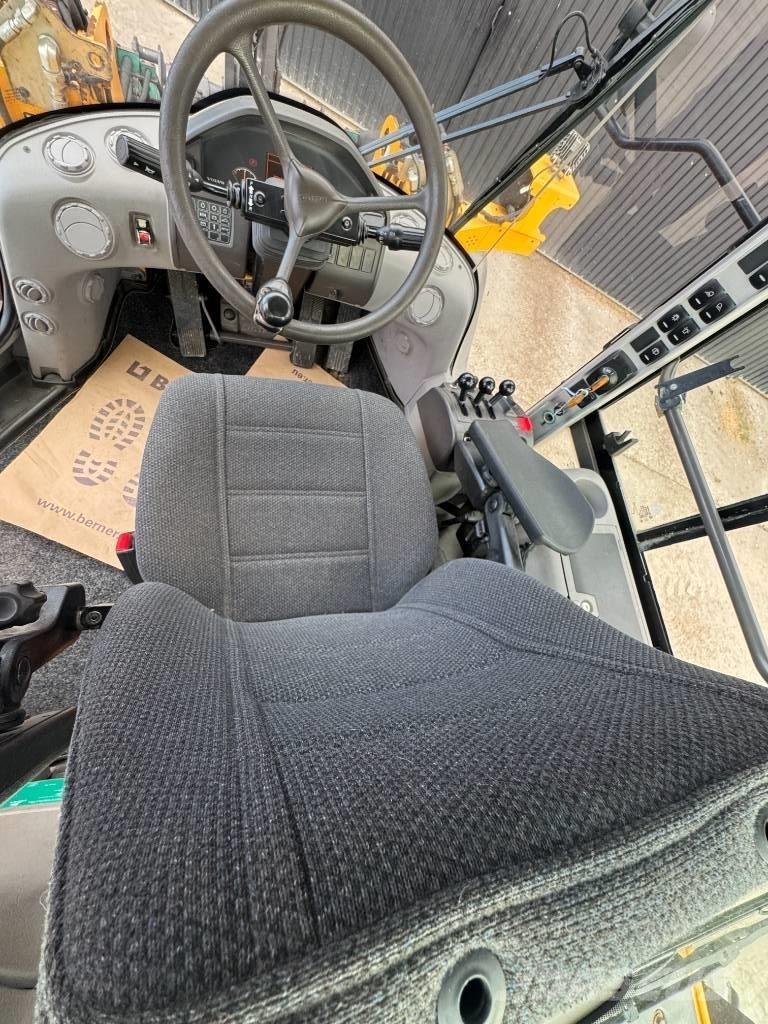Volvo L 60 G Kolesni nakladalci