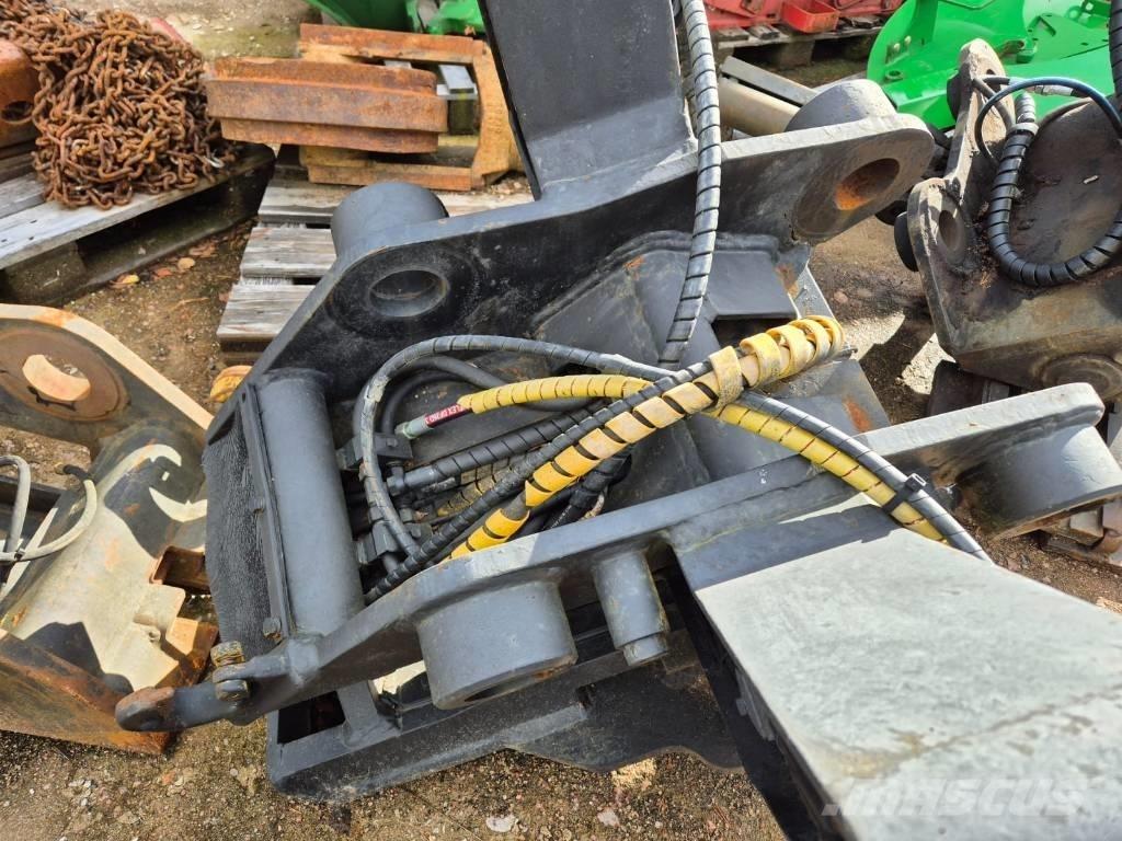Komatsu PC 210-6K Bagri goseničarji