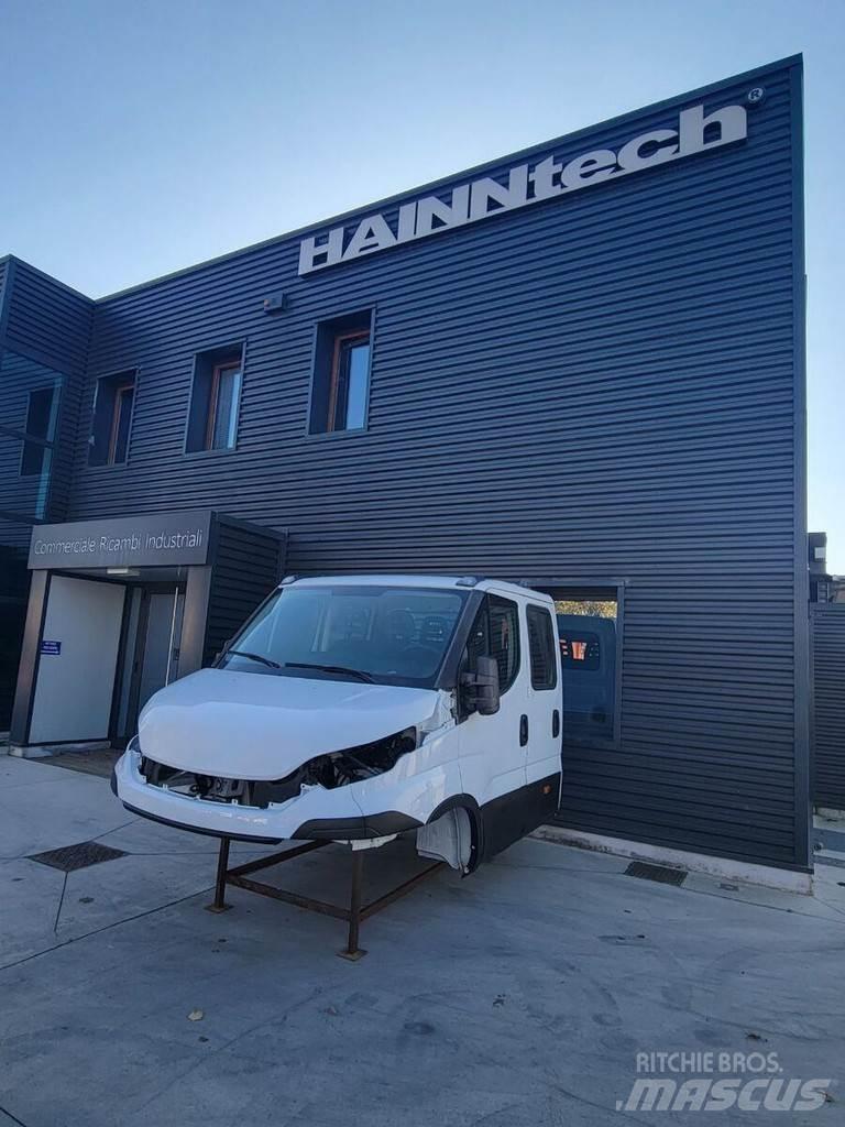 Iveco DAILY E6 Kabine in notranjost
