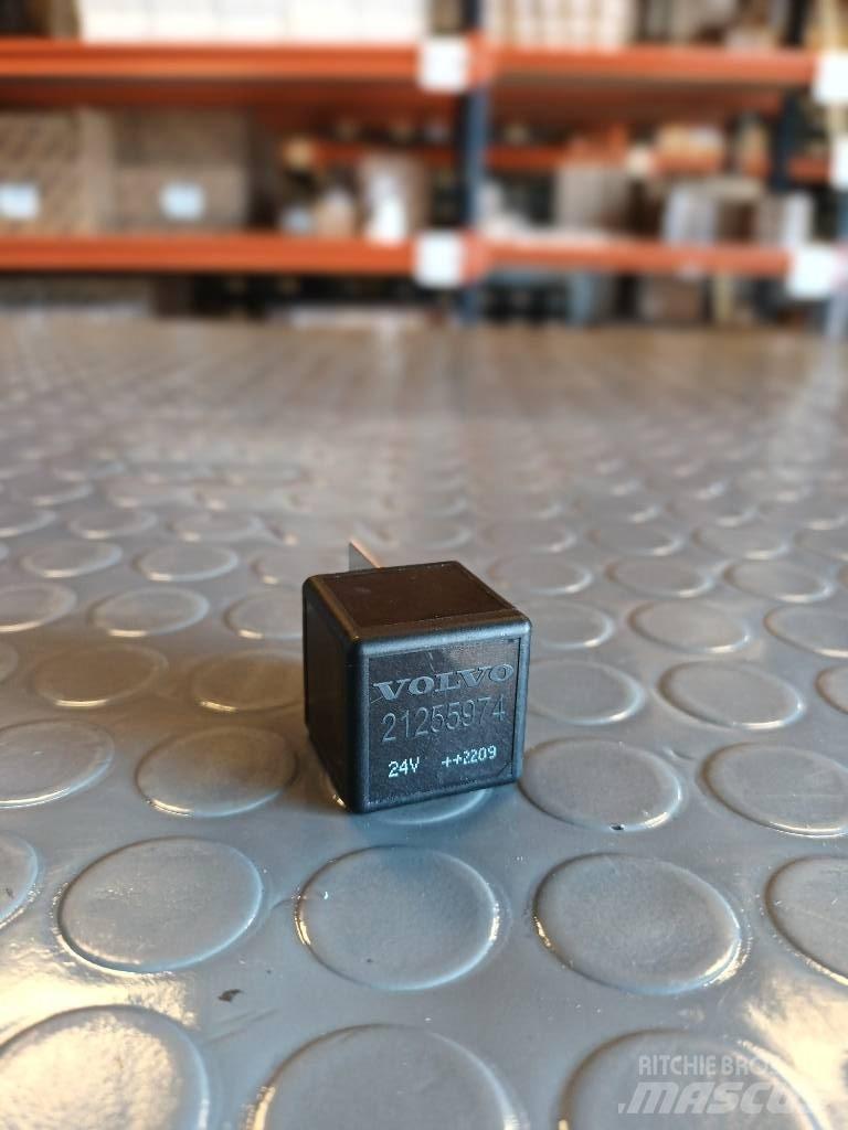 Volvo RELAY 21255974 Druge komponente