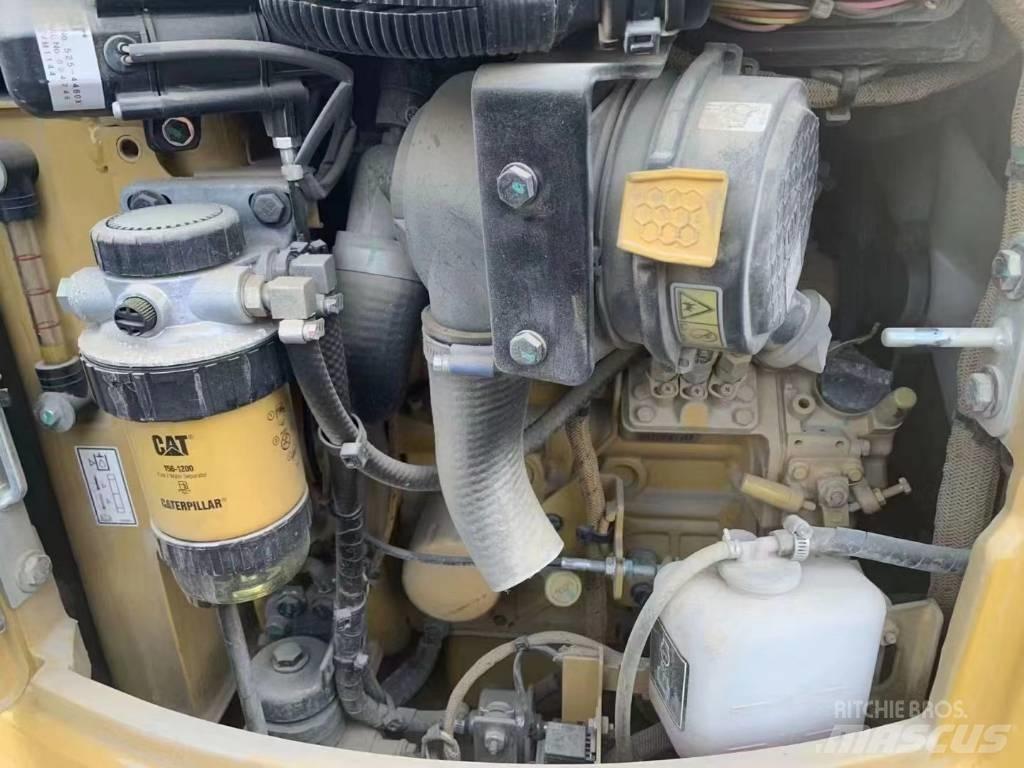 CAT 301.7 Mini bagri <7t