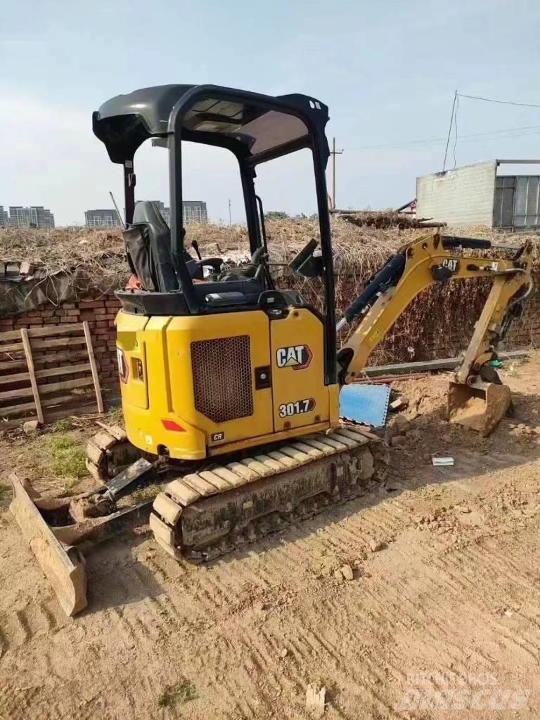 CAT 301.7 Mini bagri <7t