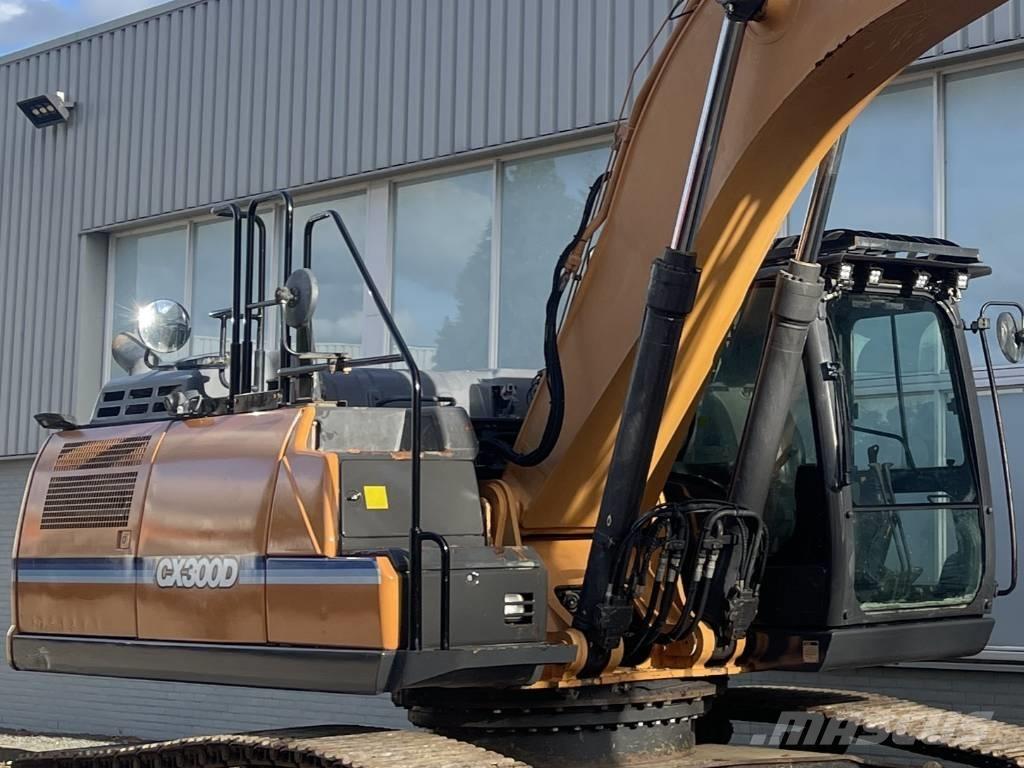 CASE CX 300 D       2017 Bagri goseničarji