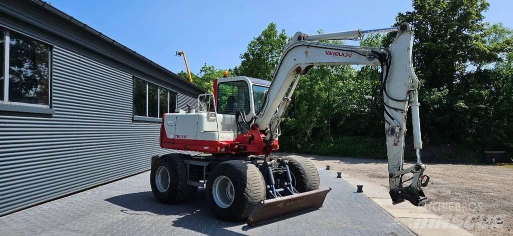 Takeuchi TB070 W Midi bagri 7t – 12t