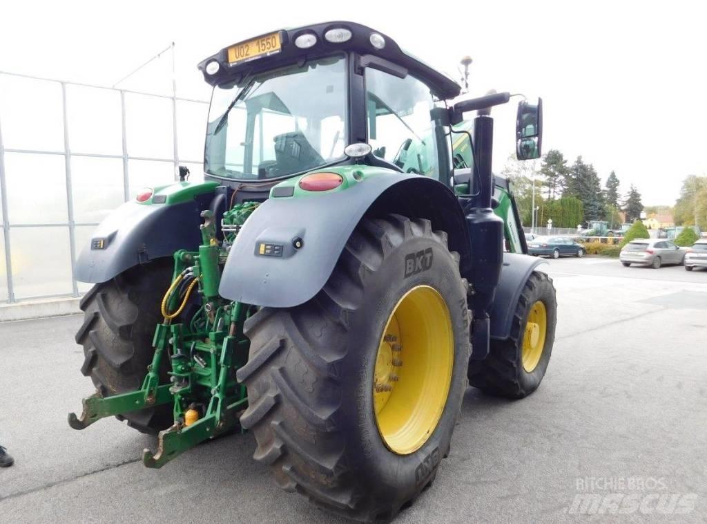 John Deere 6215 R Traktorji