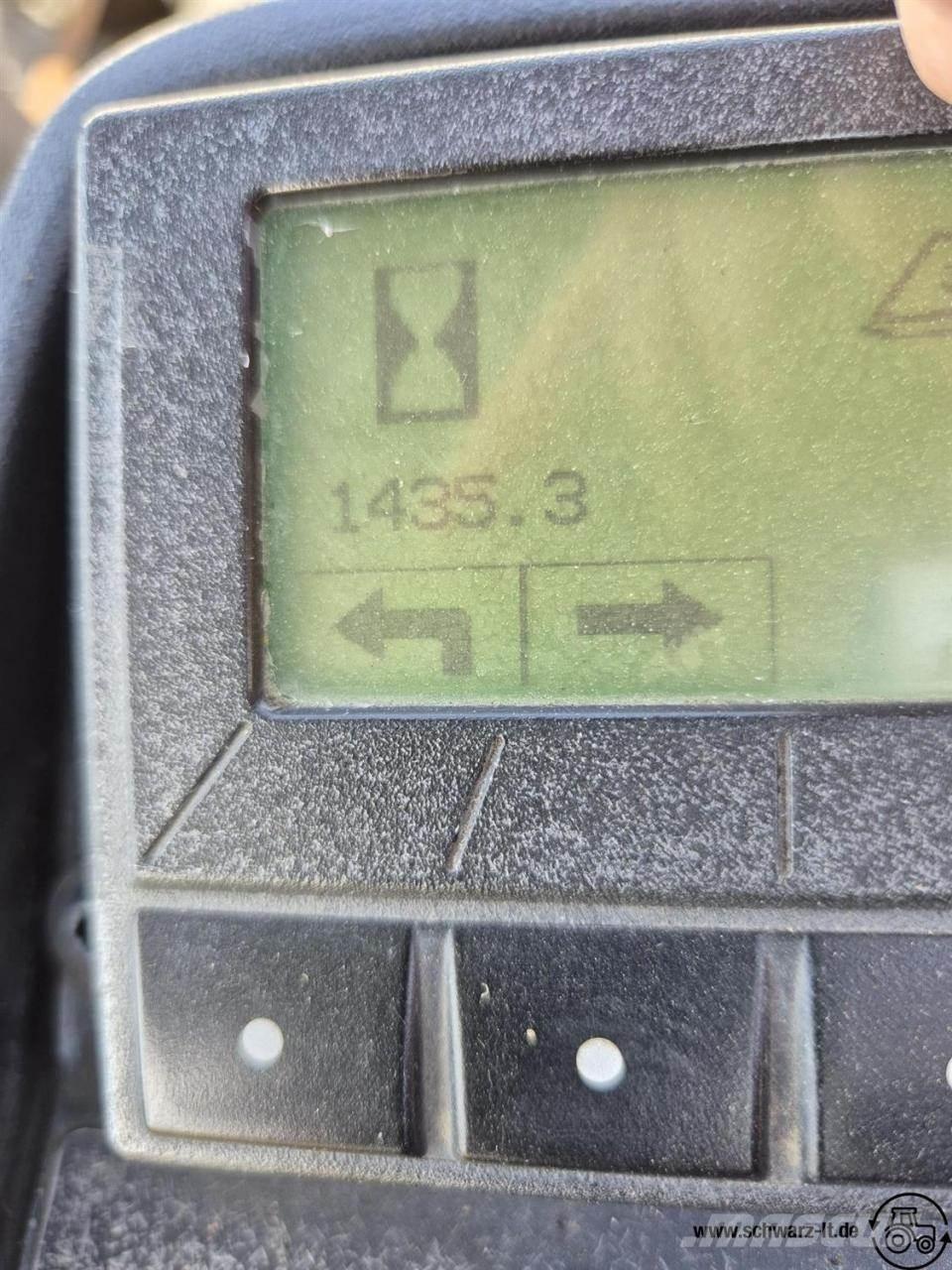John Deere 7500A Vozila za golf