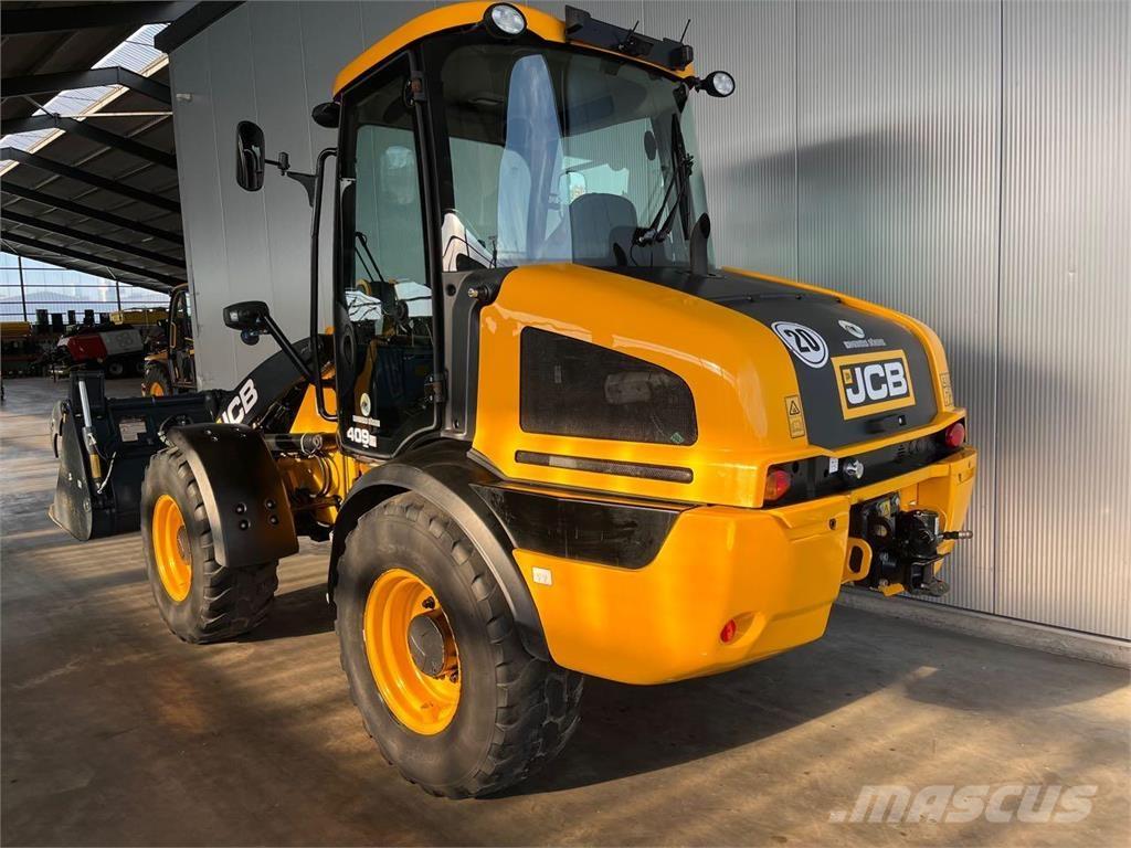 JCB 409 Agri Kolesni nakladalci