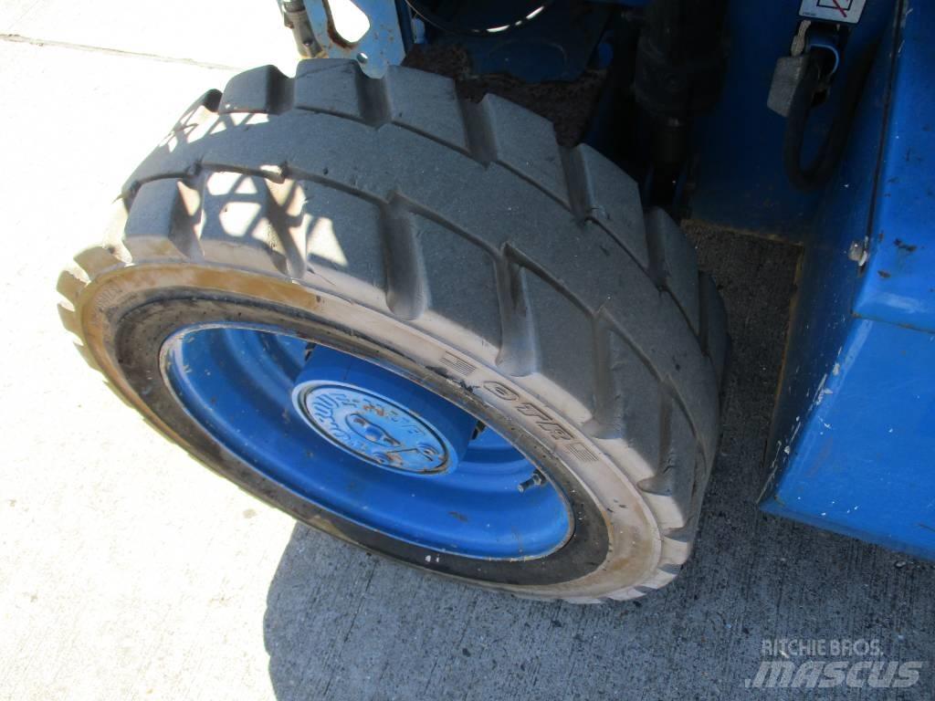JLG M4069 (599) Škarjaste dvižne ploščadi