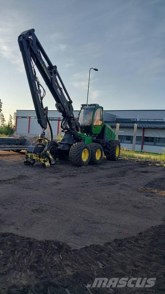 John Deere 1270 E Harvesterji