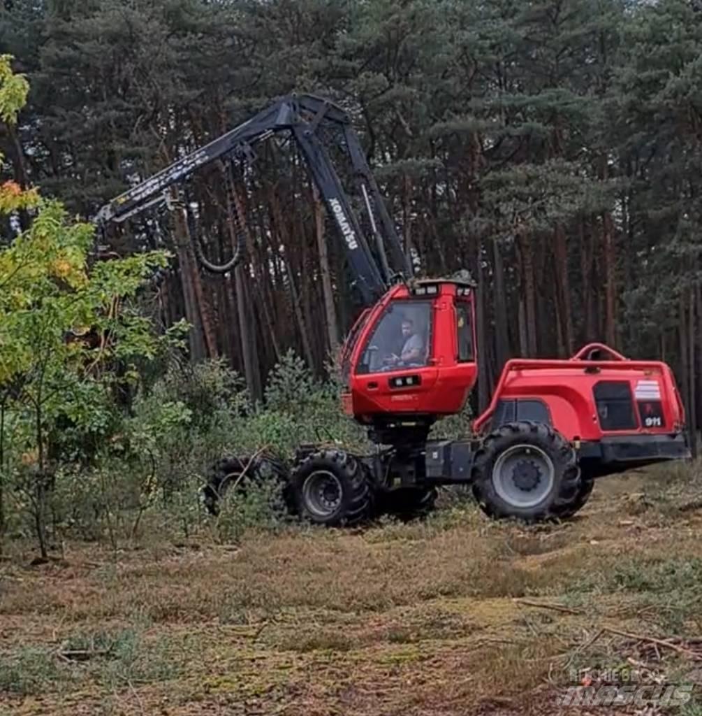 Komatsu 911.6 Harvesterji
