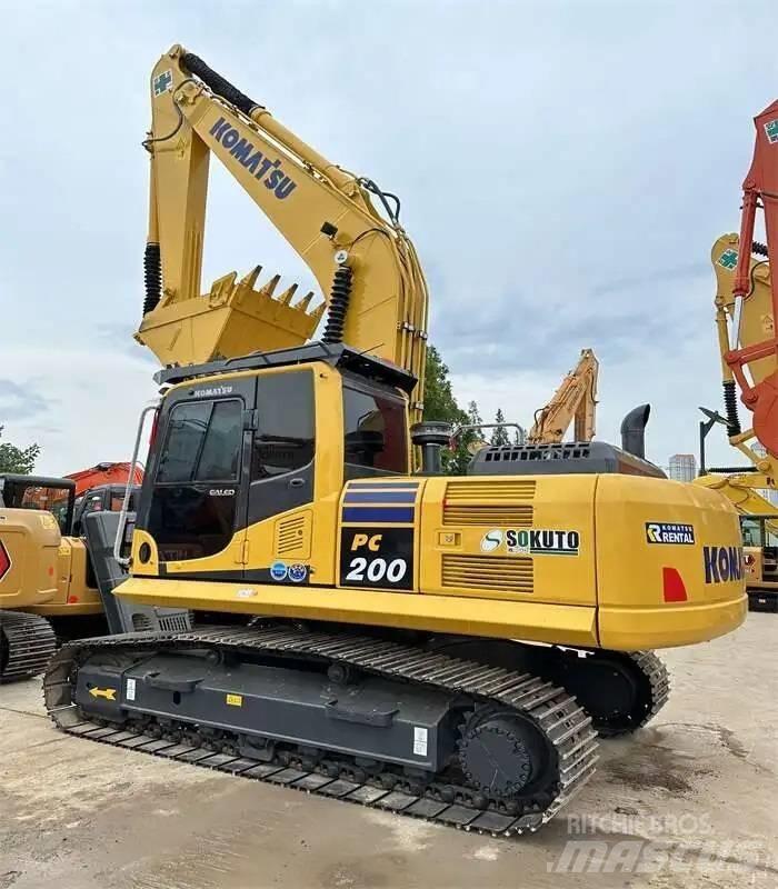 Komatsu PC200-8 Bagri goseničarji