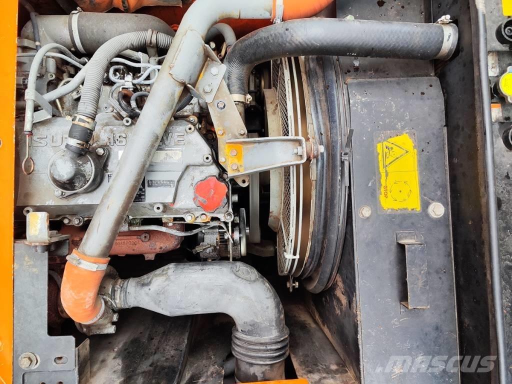 Hitachi ZX 210 W-3 Bagri na kolesih