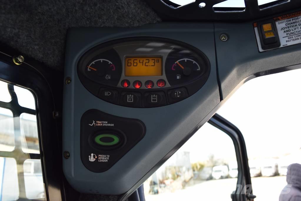 Bobcat S 220 Skid steer mini nakladalci