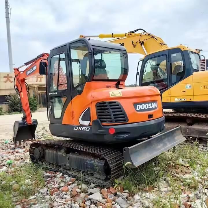 Doosan DX 60 Mini bagri <7t