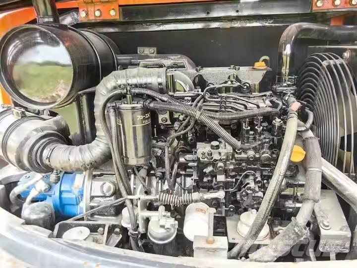 Doosan DX 60 Mini bagri <7t