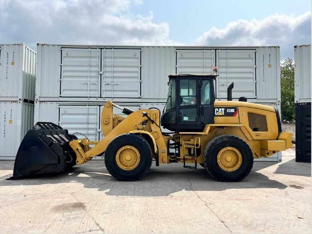 CAT 938 K Kolesni nakladalci