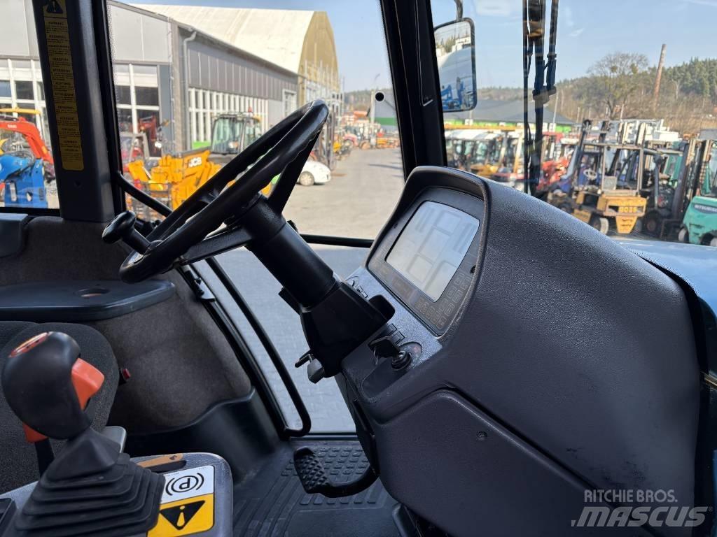 New Holland 8870 Traktorji