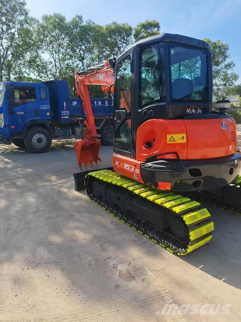 Kubota 163-5 Bagri goseničarji