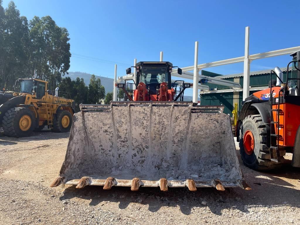 Hitachi ZW 550 - 6 Kolesni nakladalci