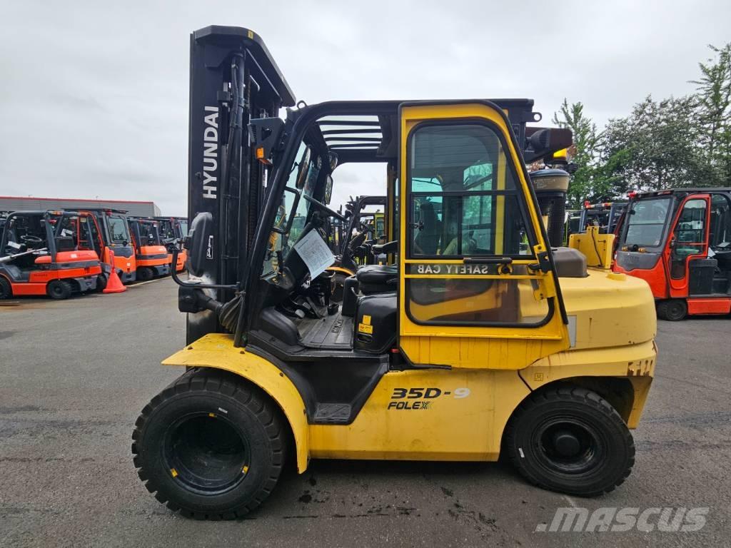 Hyundai 35d-9 Dizelski viličarji