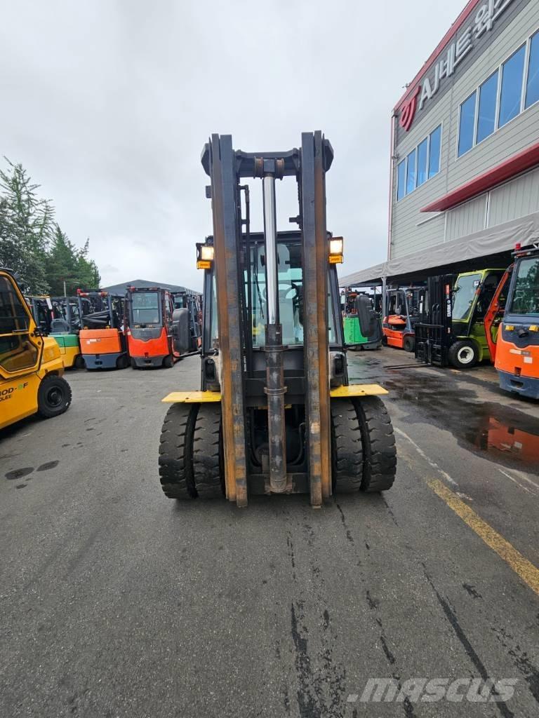 Hyundai 35d-9 Dizelski viličarji