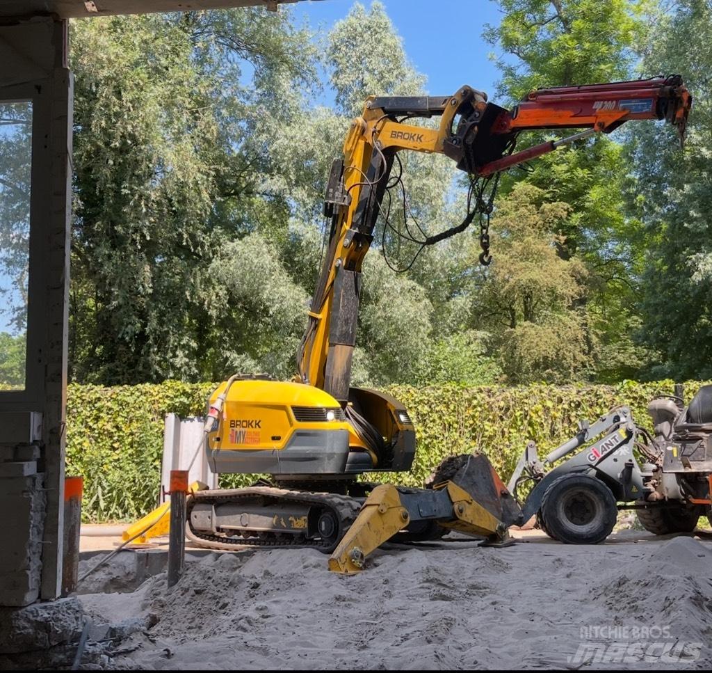 Brokk 500 Rušilni bagri