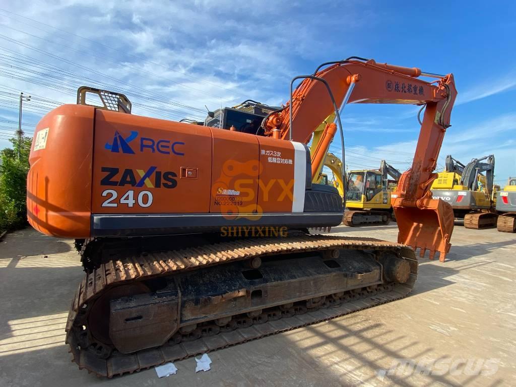Hitachi ZX 240 Bagri goseničarji