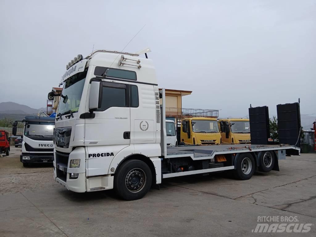 MAN TGX 26.560 Tovornjaki za prevoz avtomobilov z vitlom