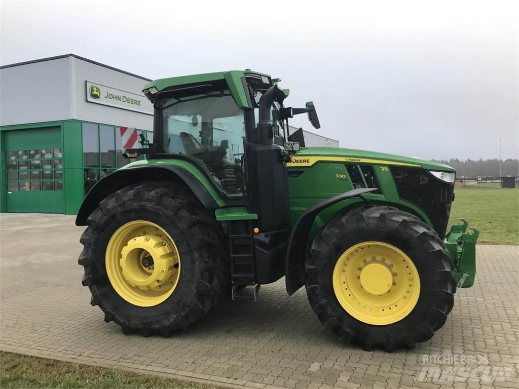 John Deere 7R 330 Traktorji