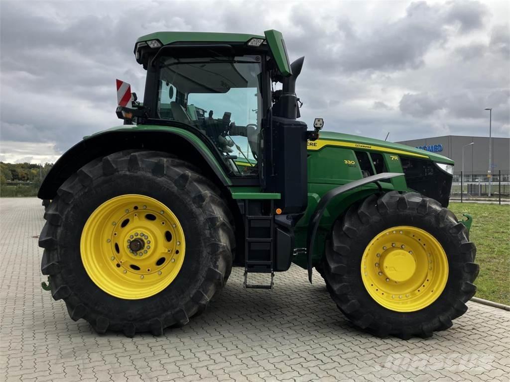 John Deere 7R 330 Traktorji