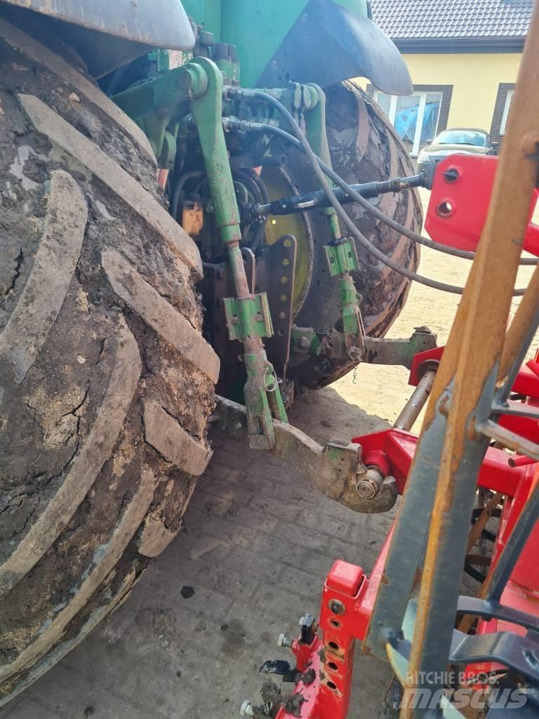 John Deere 6920 Traktorji
