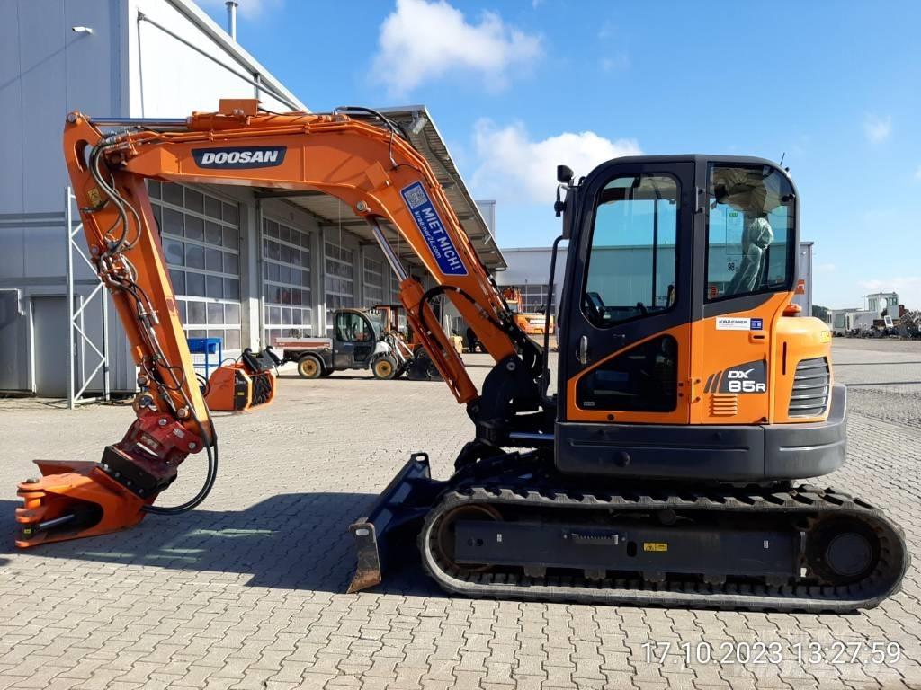 Develon DX 85 R-3 Midi bagri 7t – 12t