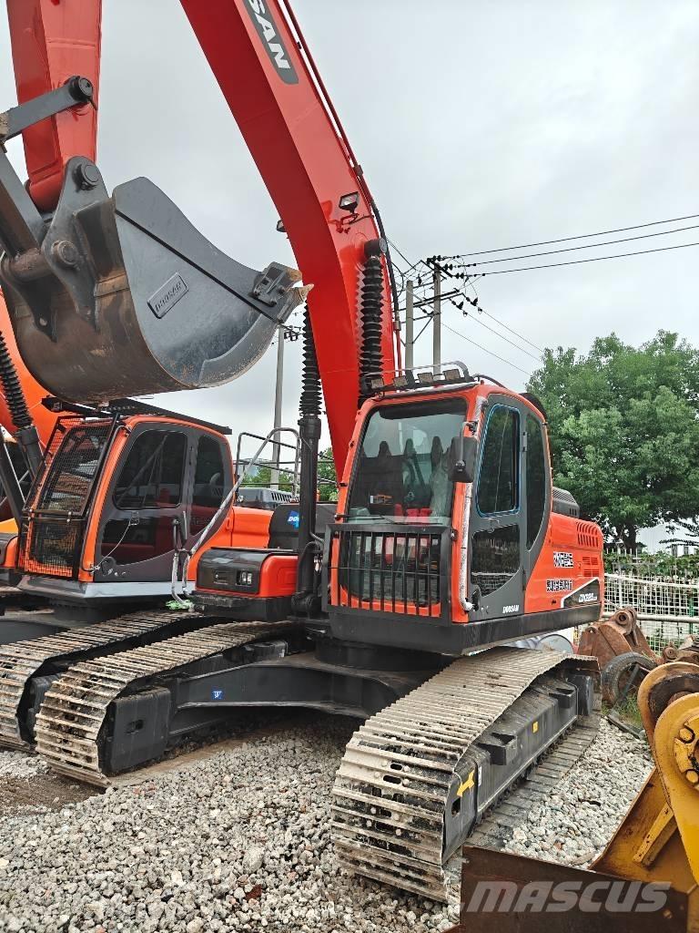 Doosan 225 LC-9C Bagri goseničarji
