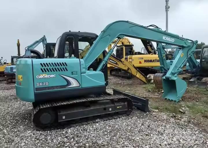 Kobelco SK75 Bagri goseničarji