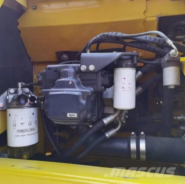 Komatsu PC220-8 Bagri goseničarji