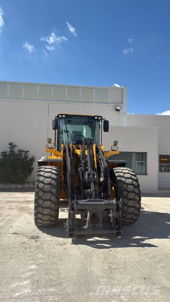 Volvo L 110 F Kolesni nakladalci