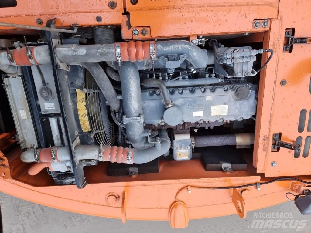 Doosan DX 140 LC Bagri goseničarji