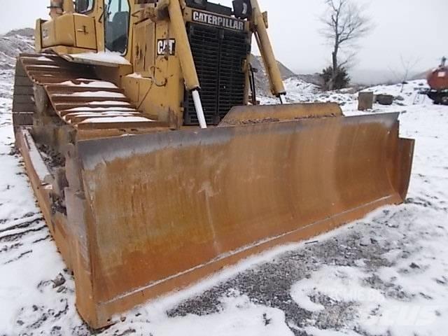 CAT D 6 H LGP II Buldožerji goseničarji