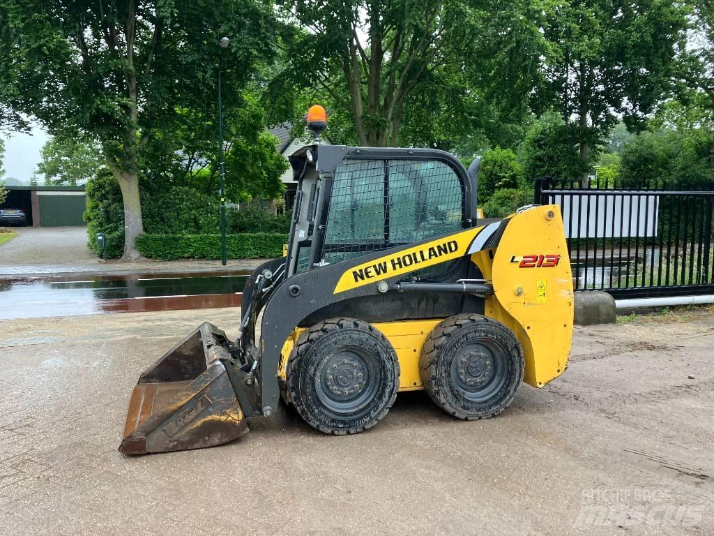 New Holland L 213 Skid steer mini nakladalci