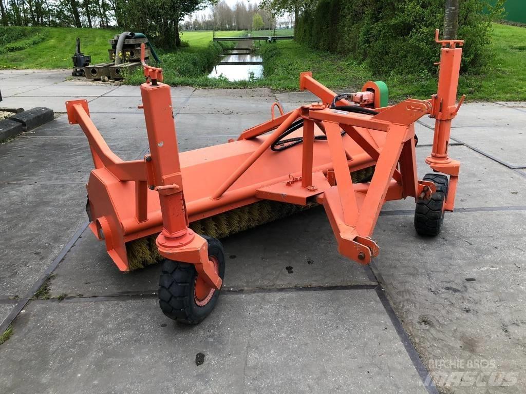 Holaras H-220-V-FR Cestni pometači