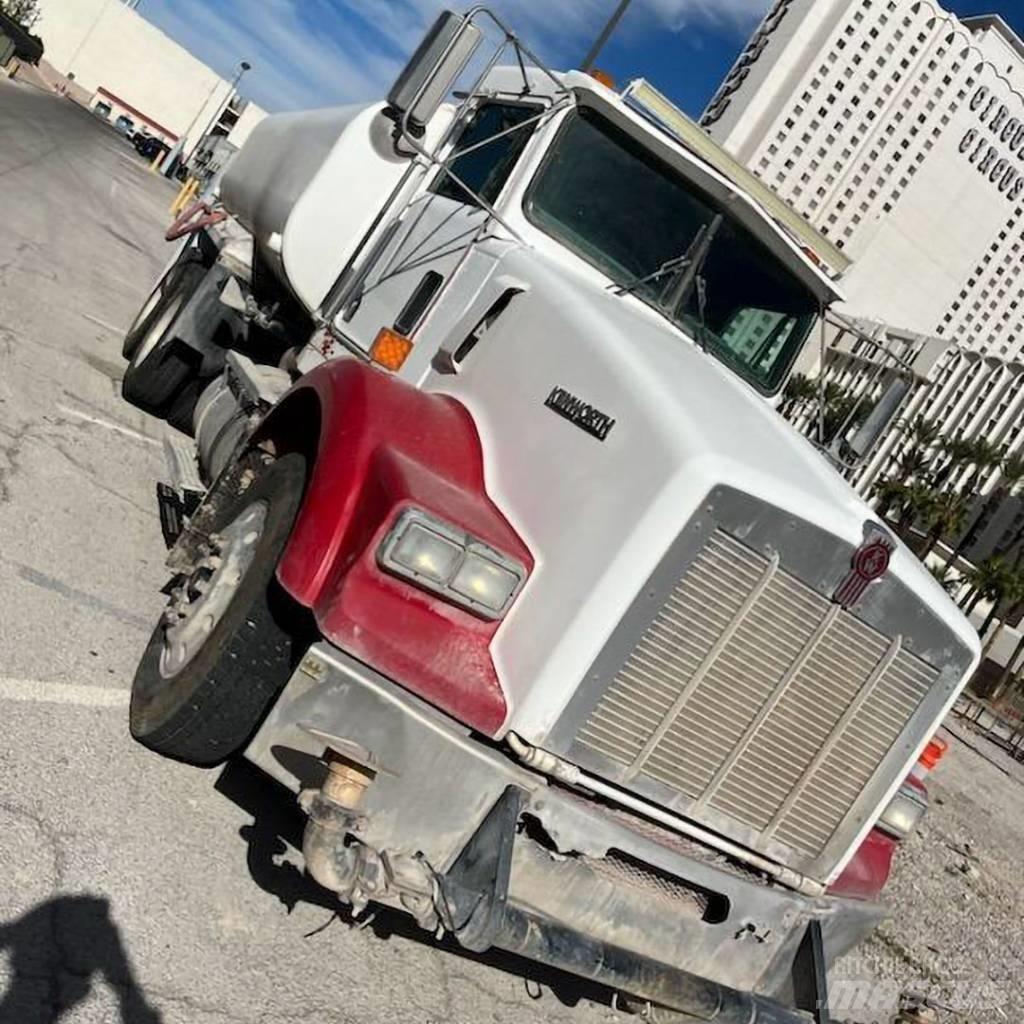 Kenworth T 800 Tovornjaki za vodo