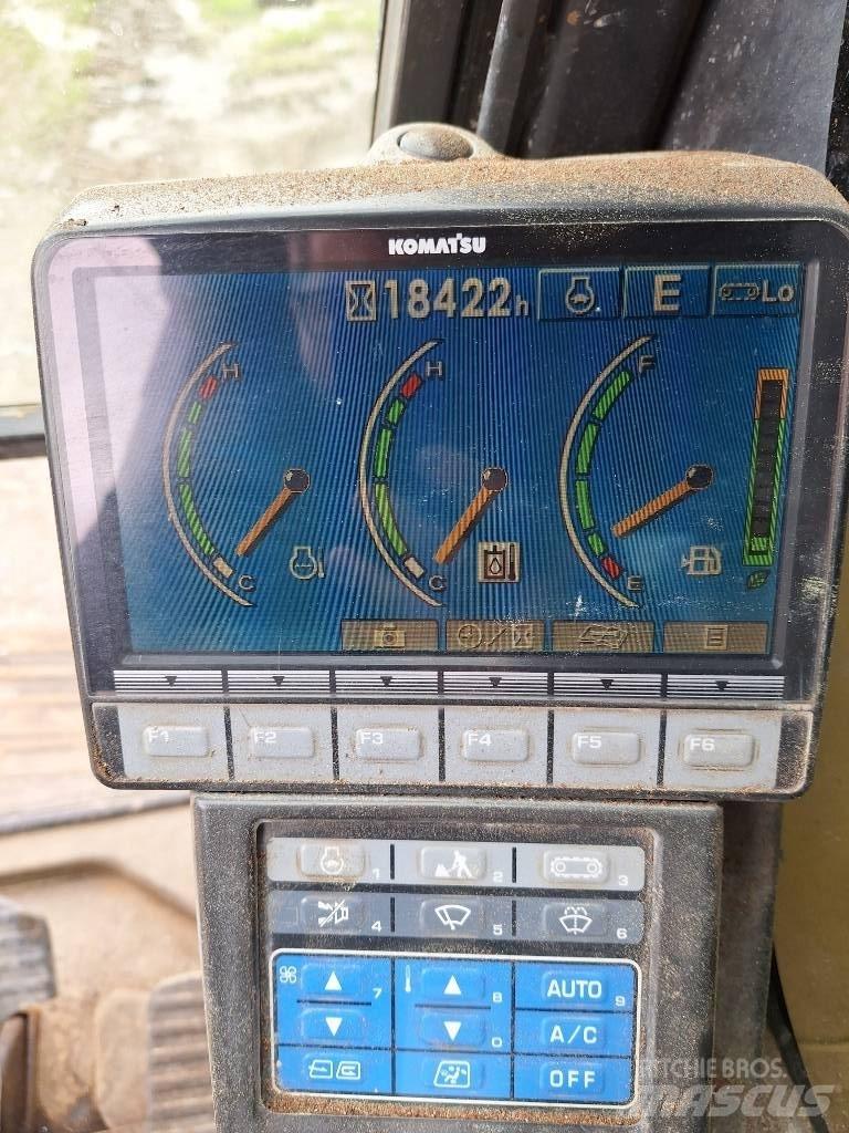 Komatsu PC 210 LC-8K Bagri goseničarji